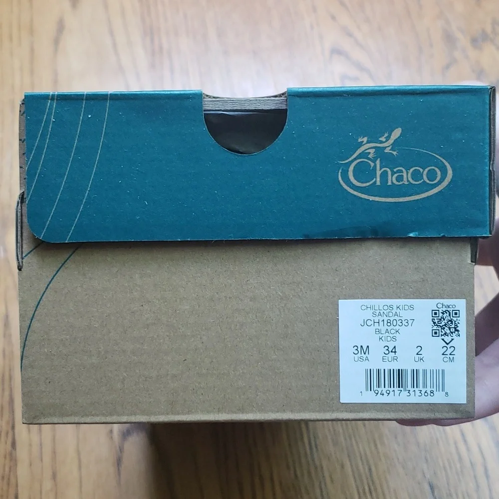 NIB Chaco Chillos Slide Sandal In Black Kids Size 3